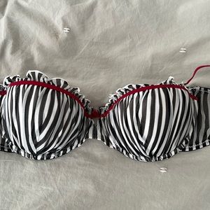 Express Intimates zebra striped 36D bra
